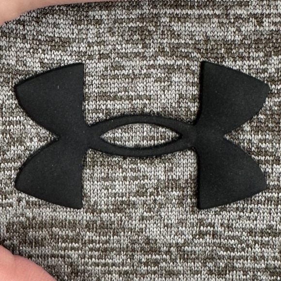 Under Armour Sweatshirt Hoodie Mens Medium Tan Gray Drawstring Loose Pocket Logo